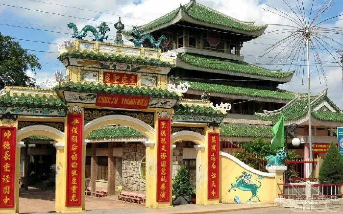 Miếu Bà Chúa Xứ núi Sam