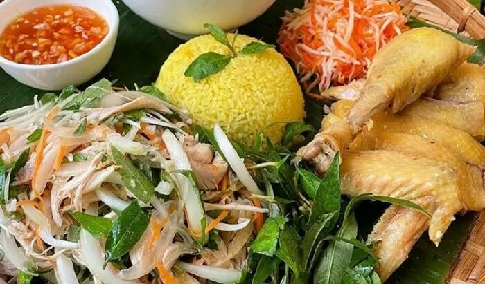 Cơm gà Bà Thuận