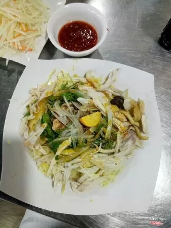 Cơm gà Bà Hồ