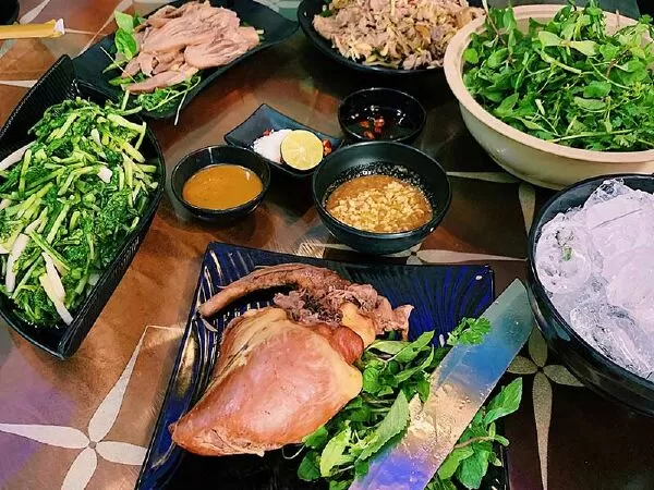 Nhà hàng Tây Thiên