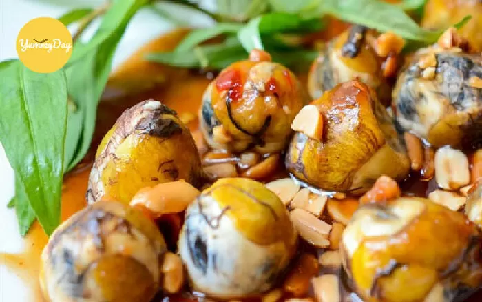 Cút lộn xào me