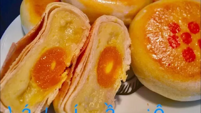 Bánh pía sầu riêng