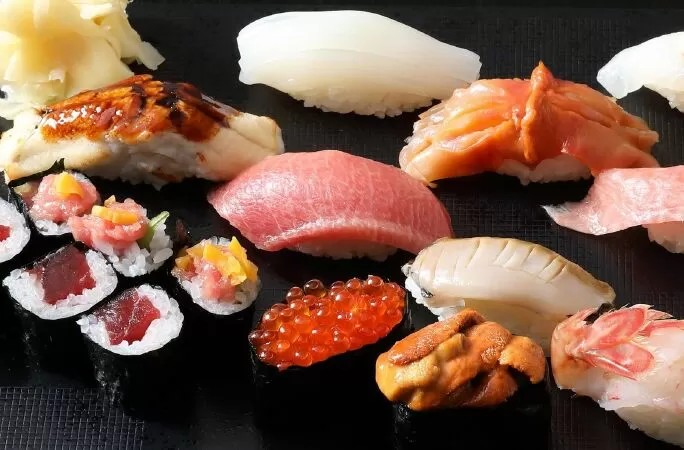 sushi- Nhật Bản