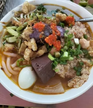 Bún đỏ Sơn Mã