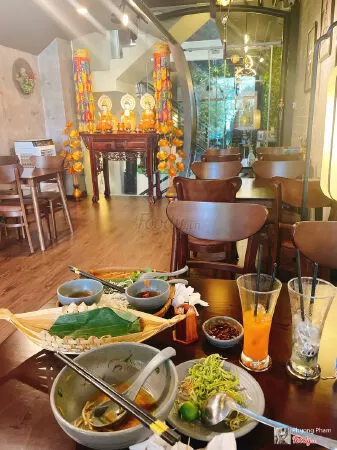 Nhà hàng chay Hoa Thiên
