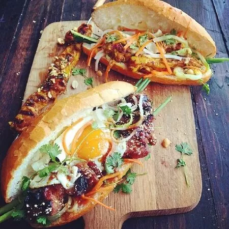 Bánh mì cô Lành