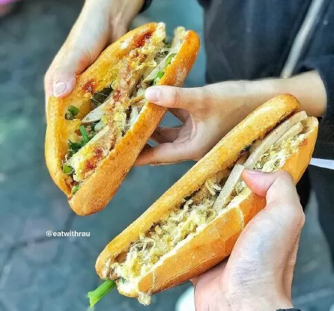 Bánh mì bà Bứa