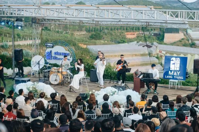 Nghe nhạc acoustic