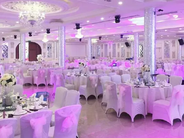 Nhà hàng tiệc cưới Hoàng Gia