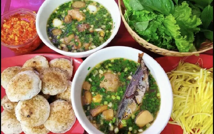 Bánh căn cô Hoa