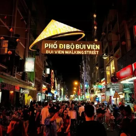 Khu phố Tây Bùi Viện