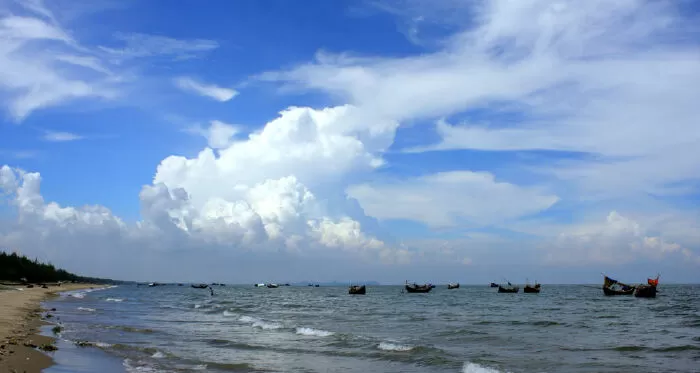 Bãi Biển Quảng Nham