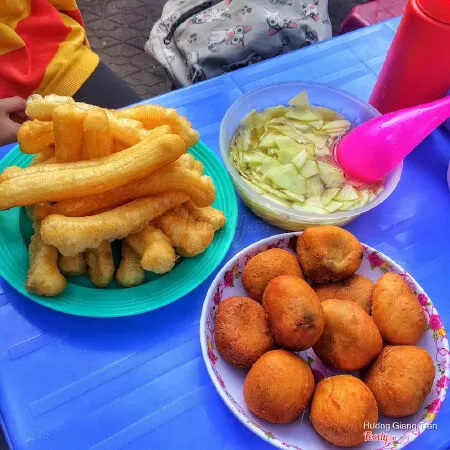 Bánh Bao Mặn Quẩy Nóng & Cơm