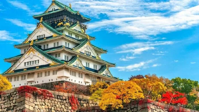 Thâm nhập lâu đài Osaka