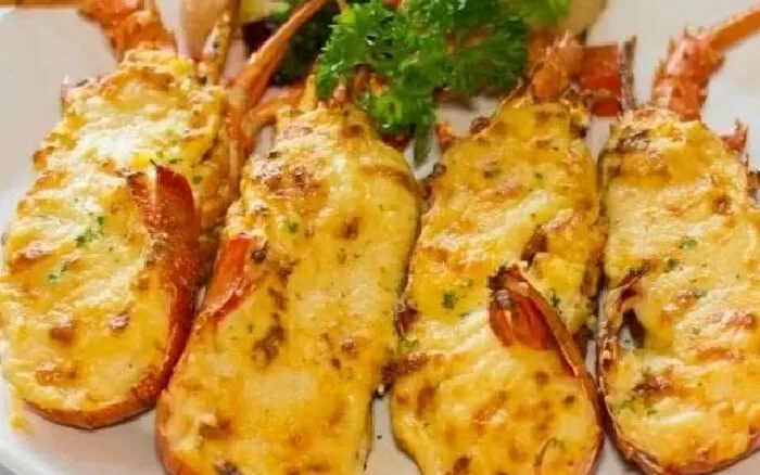 Ốc trứng muối