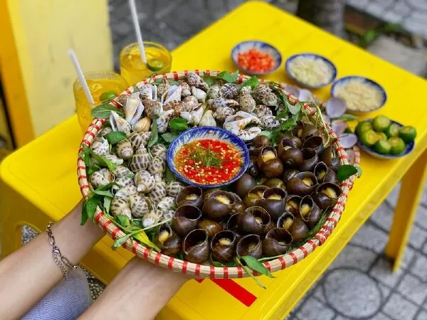 Ốc Luộc Lá Chanh