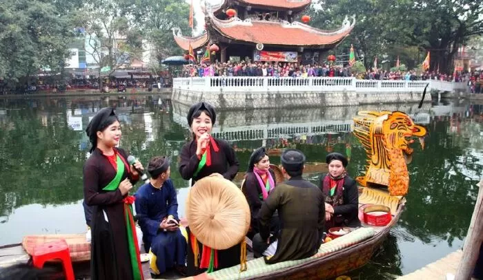 Bài số 2 - Thuyết minh về Hội Lim
