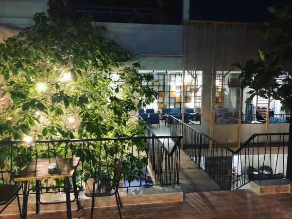 New Moon Cafe