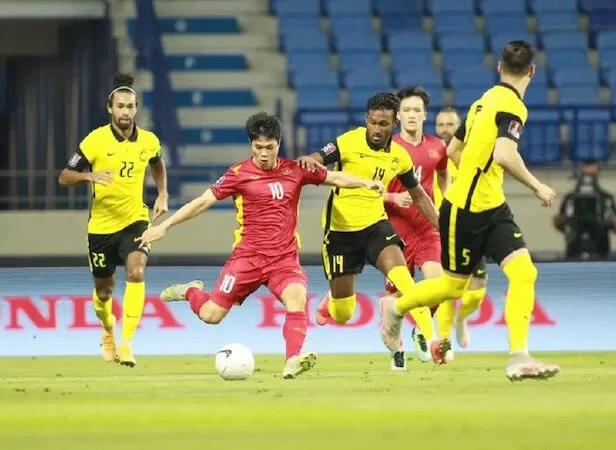 Đoạn văn tả trận bóng đá - mẫu 4