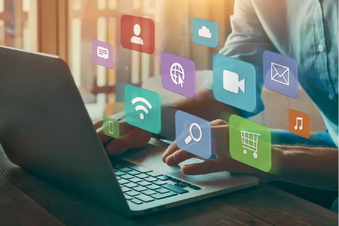 Bài văn số 3 - Internet giúp xã hội phát triển nhanh hơn