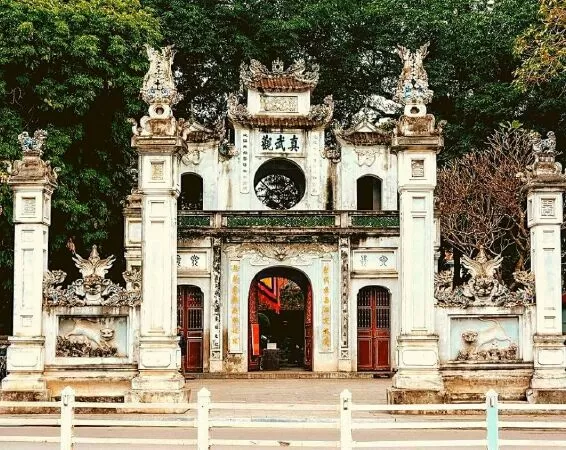 Đền Quán Thánh