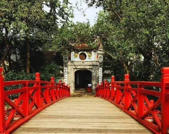 Đền Ngọc Sơn