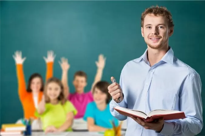 Bài văn hay nhất phân tích nhân vật người thầy - Mẫu số 2