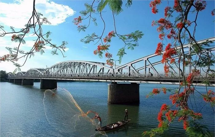 Huế