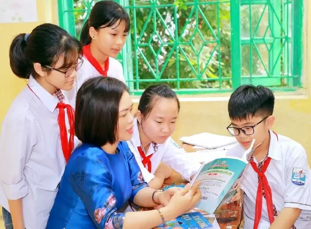 Đoạn văn tả cô giáo – Mẫu 2