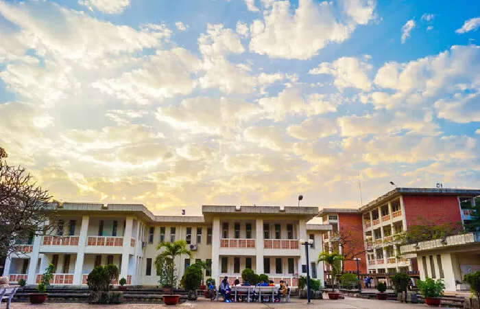 Đại học Ngoại ngữ (Thuộc Đại học Quốc gia Hà Nội)