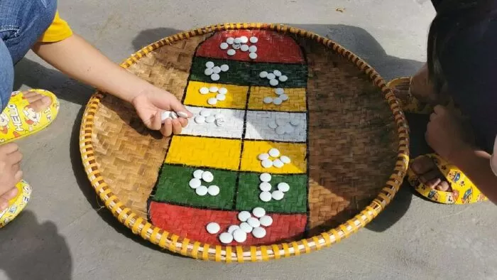 Top 10 bài văn mẫu hay nhất thuyết minh trò chơi ô ăn quan