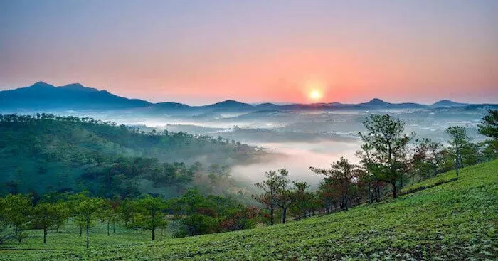 Đoạn văn tả bầu trời buổi sớm - mẫu 2