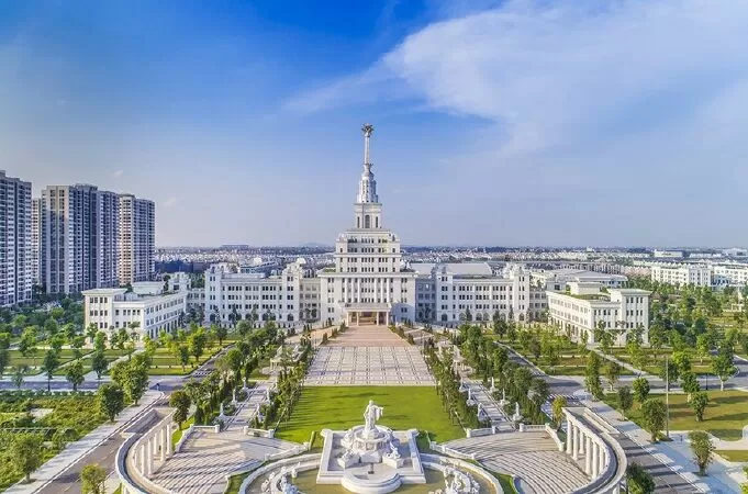 Top 10 trường đại học có mức học phí đắt đỏ nhất ở Việt Nam hiện nay