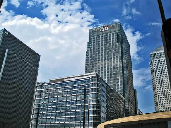 25 Canada Square (nay là Citigroup Centre)