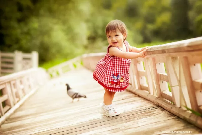 Top 24 đoạn văn, bài văn tả em bé đang tập đi tập nói hay nhất lớp 3