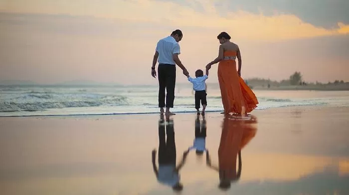 Mẫu 2 - Có một nơi để về đó là nhà, có những người để yêu thương đó là gia đình.