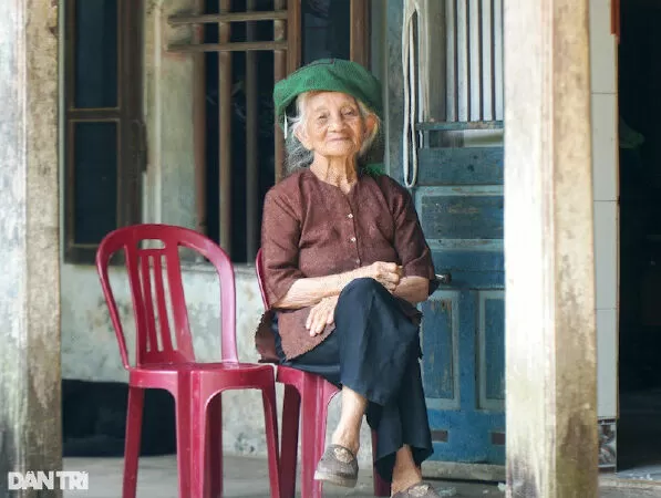 Đoạn văn tả bà - mẫu 1