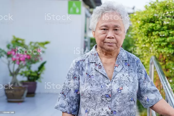 Bài văn tả bà lớp 2 - mẫu 4