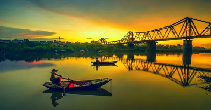 Đoạn Văn Tả Cảnh Sông Nước - Mẫu 4