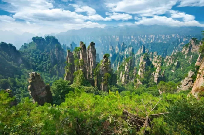 Zhangjiajie National Forest Park, Trung Quốc
