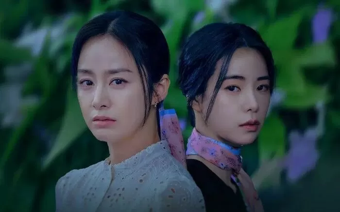Lies hidden in my garden- Khu vườn dối trá