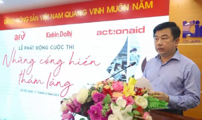 Đoạn văn ngắn bàn luận về sự cống hiến 4