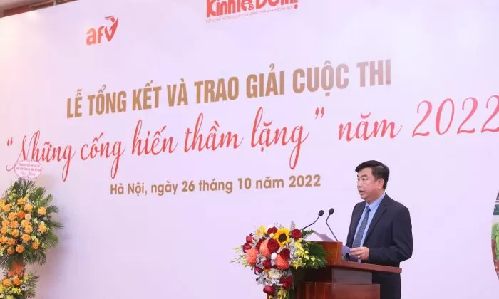Đoạn văn ngắn bàn luận về sự cống hiến 6