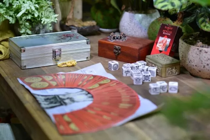 M’s Tarot Cafe