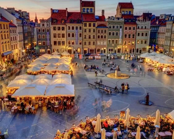Quảng trường chợ phố cổ Warsaw