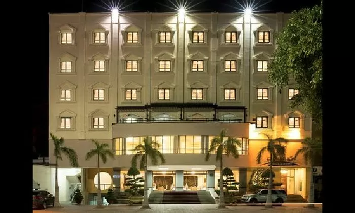 Khách sạn Châu Phố