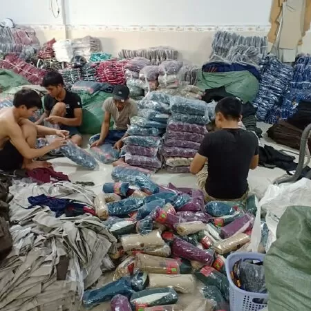 Xưởng quần áo - ngõ 93 Hoàng Văn Thái