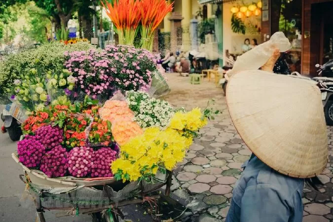 Bài văn phân tích nhân vật cô Hiền trong Một người Hà Nội - Mẫu số 4