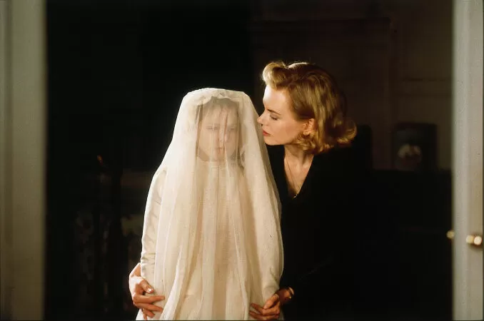 Ngôi Nhà Đầy Ma - The Others (2001)