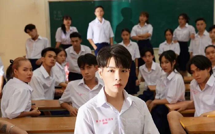 Người Ơi Người Ở Đừng Về